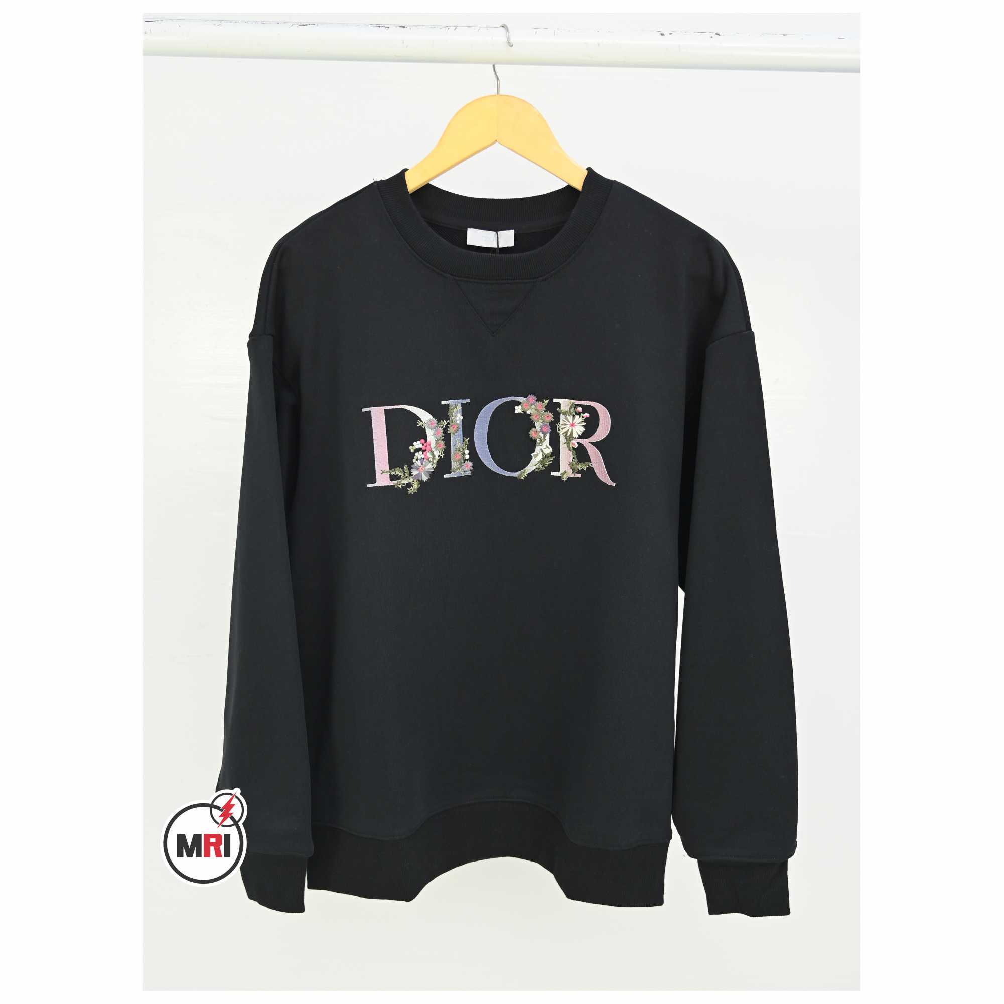 Flat Embroidery Sweatshirt