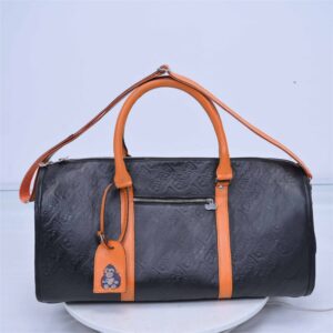 Custom Logo Latest Fashion Top Leather Duffle Bag Luxury Designer Casual Style Travel Bag Portable Luxury Decoration